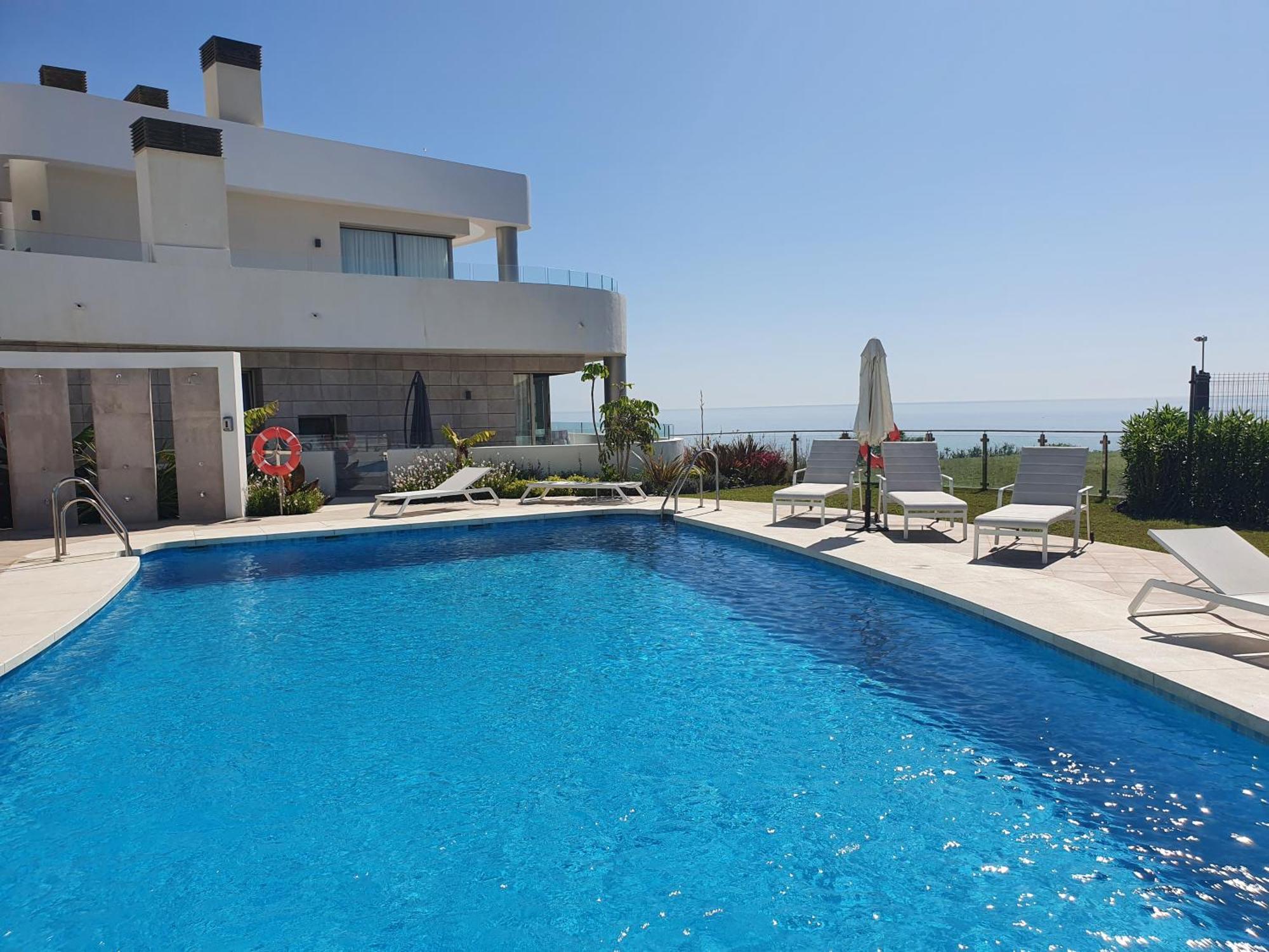 Luxury Beachfront Apartment With Pool, Sauna, Fitness And Gym In Province Malaga, Andalusia Mijas Buitenkant foto